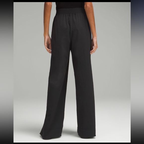 NWT Lululemon Stretch Woven Wide-Leg High-Rise Pant BLACK - Picture 3 of 8